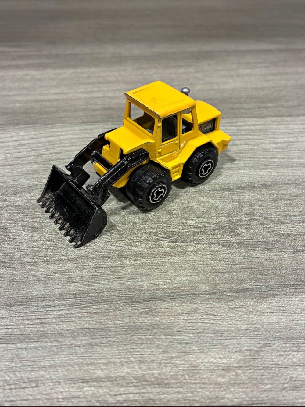 Majorette Tractor No.211 263 Vintage Yellow Tractor Made in France 1:87